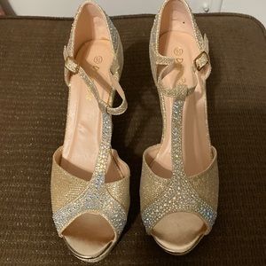 DREAM PAIRS Women's Gold Glitter Platform Wedge Sandals Peep Toe Wedge 9.5